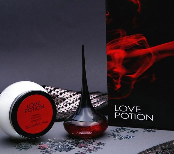 اوریفلیم کرم بدن کاسه ای عطری لاوپوشن Love Potion